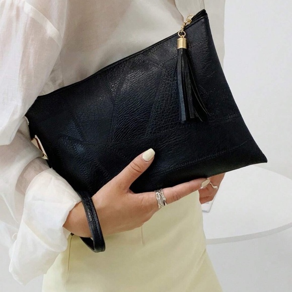 BellanBlue Handbags - Luxe Vegan Leather Tassel Zipper Clutch wristlet